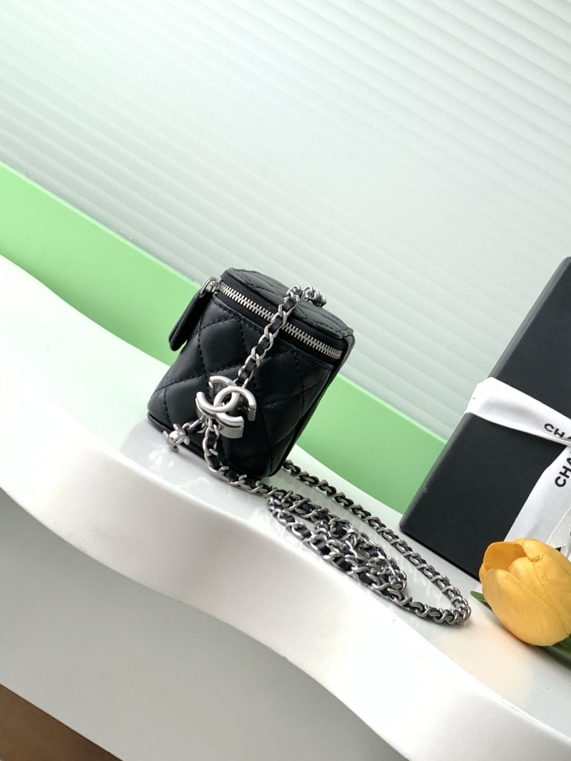 Ch**el cosmetic bags